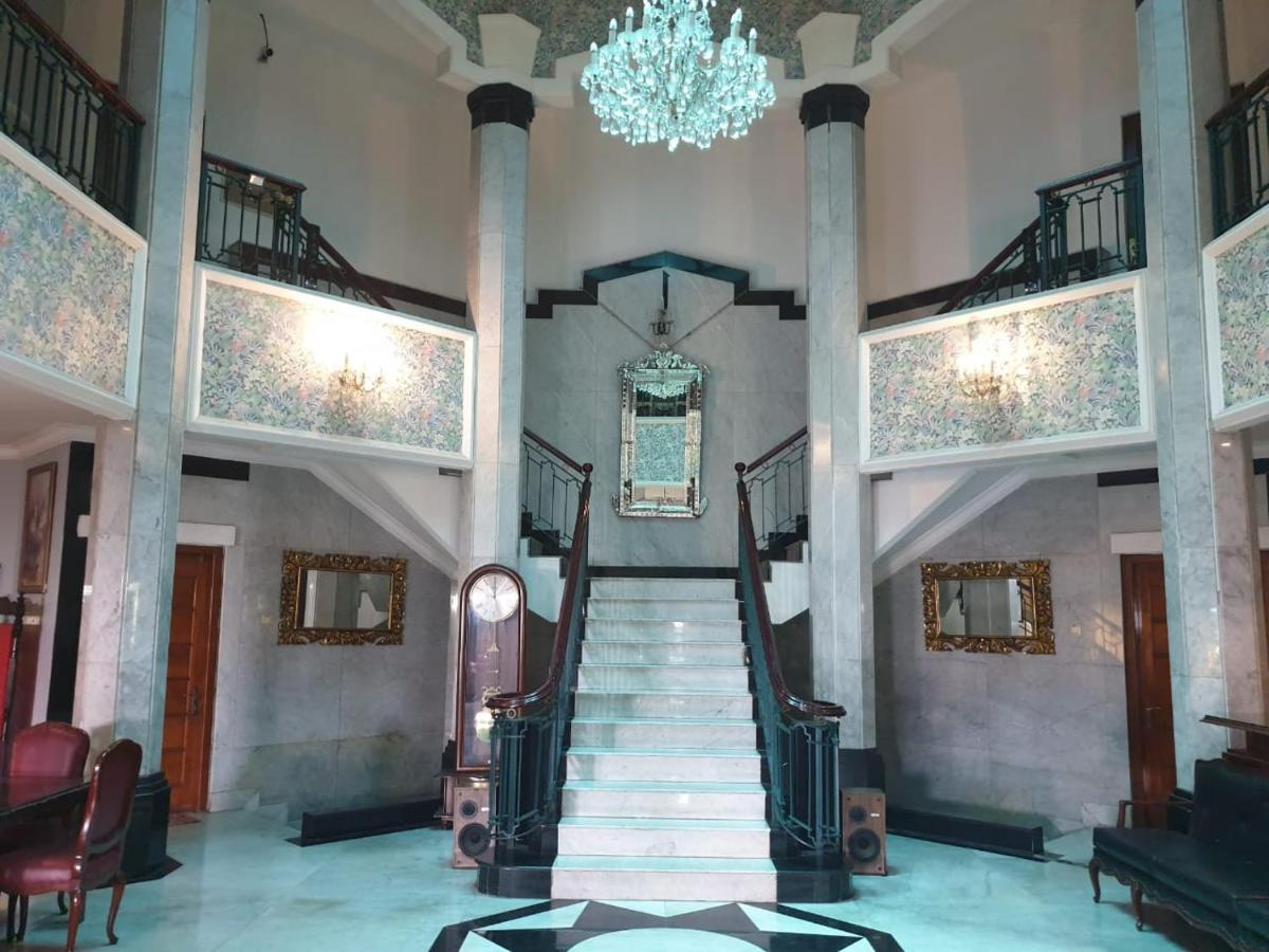 Arimbi Pejaten Suites Джакарта Екстериор снимка