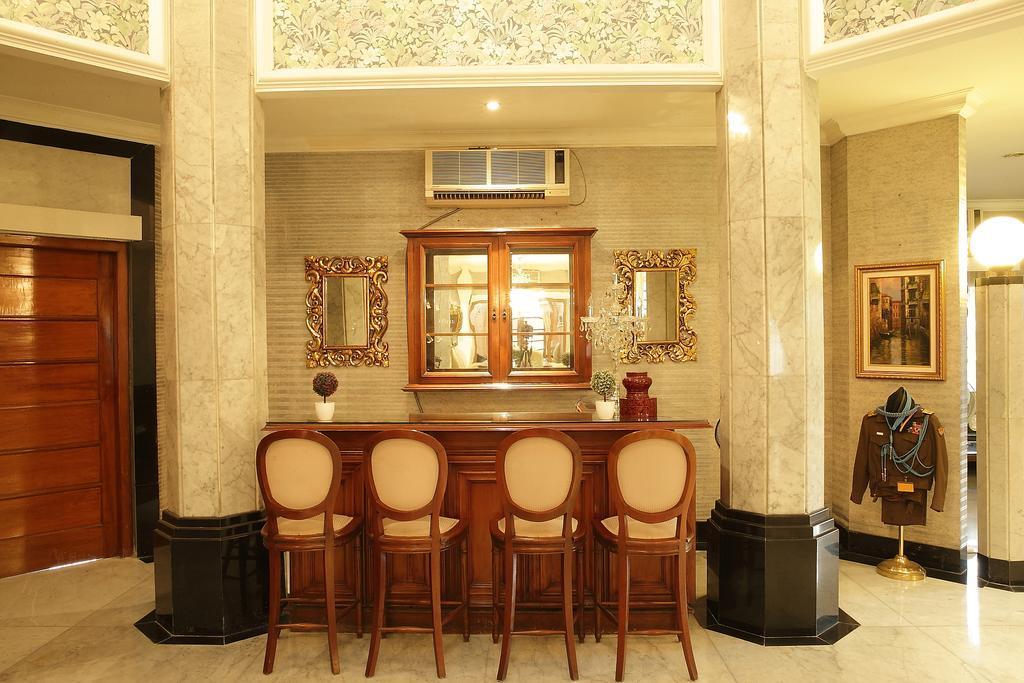 Arimbi Pejaten Suites Джакарта Екстериор снимка