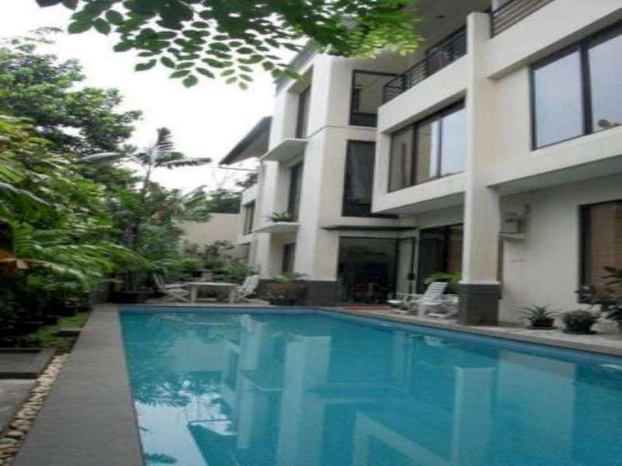 Arimbi Pejaten Suites Джакарта Екстериор снимка