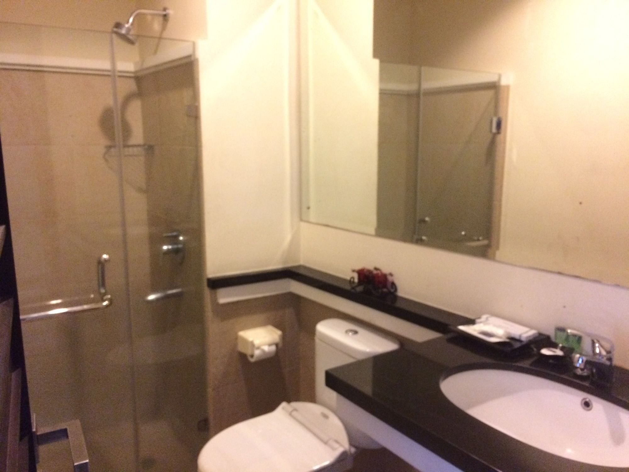 Arimbi Pejaten Suites Джакарта Екстериор снимка