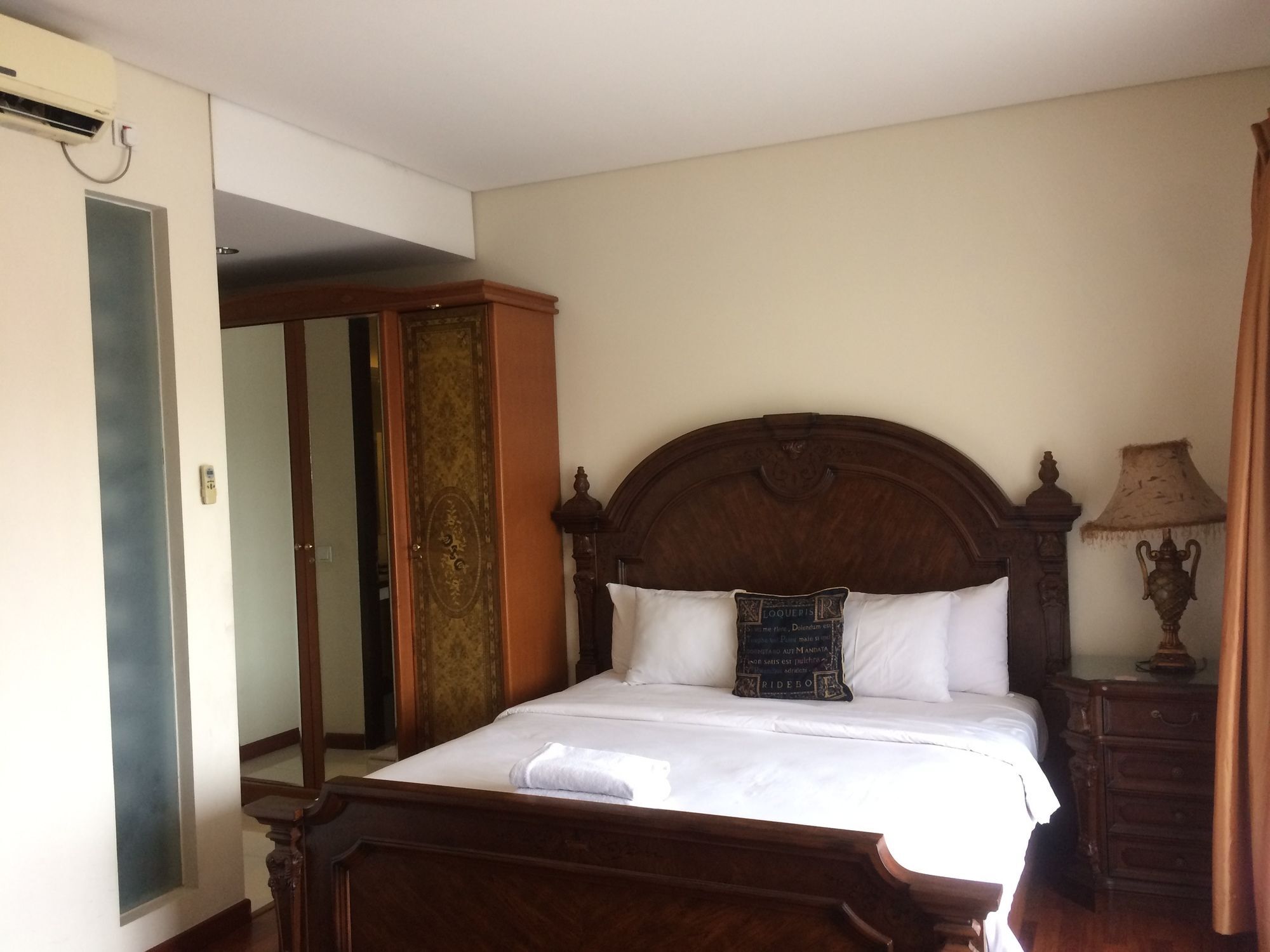 Arimbi Pejaten Suites Джакарта Екстериор снимка